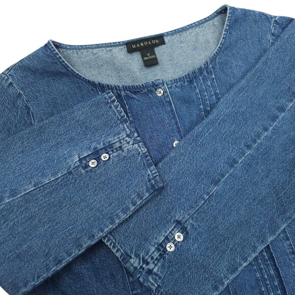 Harolds Denim Top Womens Size 12 Pleated Front Back Detail Round Neck 3/4 Sleeve - Picture 1 of 16